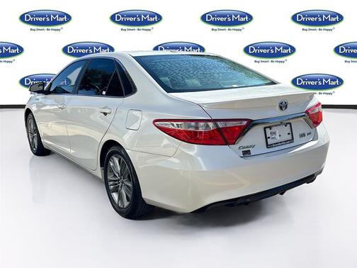 2016 Toyota Camry Hybrid SE