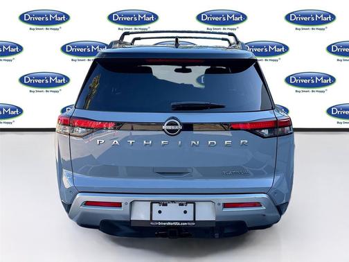 2022 Nissan Pathfinder Platinum 2WD