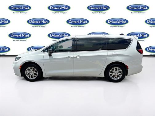 Bright White Clearcoat 2025 Chrysler Pacifica L