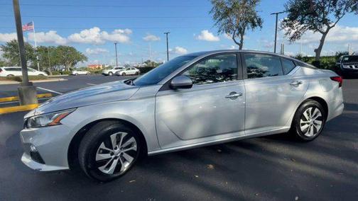 2021 Nissan Altima S FWD