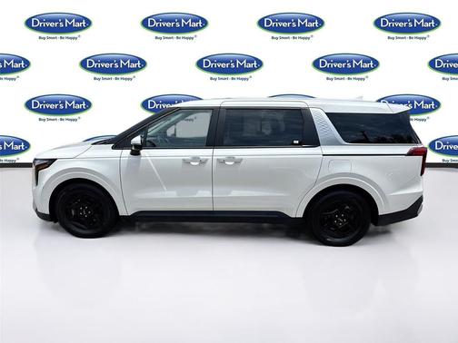 Snow White Pearl 2025 Kia Carnival LXS