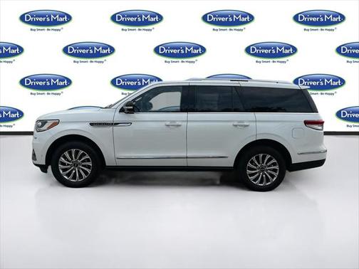 2023 Lincoln Navigator Standard