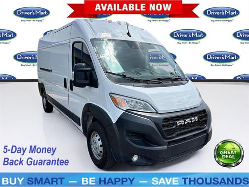 Bright White Clearcoat 2025 RAM ProMaster 2500 Tradesman