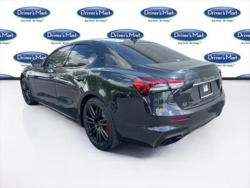 2022 Maserati Ghibli Modena