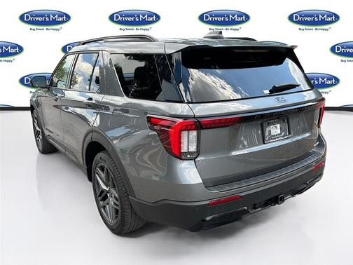 Carbonized Gray Metallic 2025 Ford Explorer ST-Line