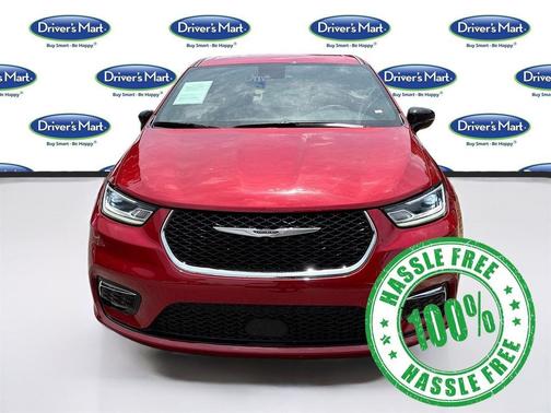 Red Hot Pearlcoat 2025 Chrysler Pacifica L