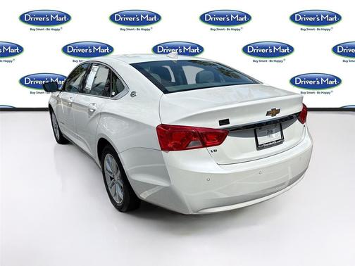 Iridescent Pearl Tricoat 2017 Chevrolet Impala 1LT