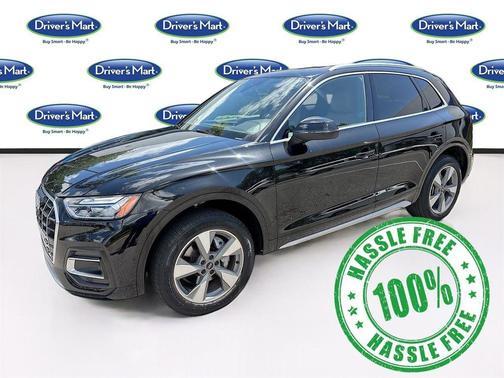 Mythos Black Metallic 2023 Audi Q5 40 Premium Plus