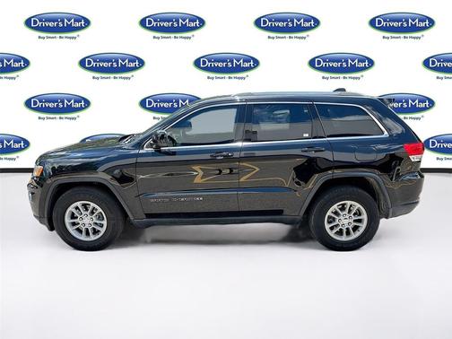 Diamond Black Crystal Pearlcoat 2019 Jeep Grand Cherokee Laredo