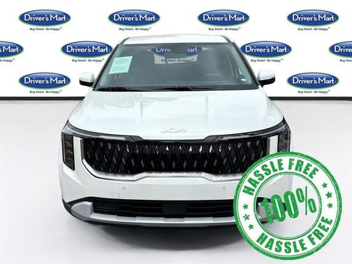 Snow White Pearl 2025 Kia Carnival LXS
