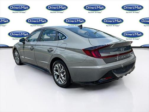 2022 Hyundai SONATA SEL