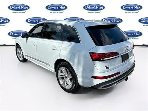 2023 Audi Q7 55 Premium Plus
