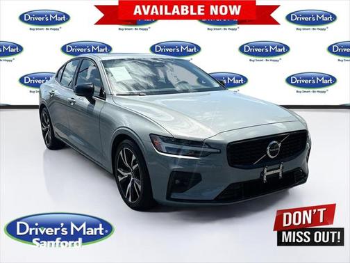 2024 Volvo S60 B5 Core Dark Theme