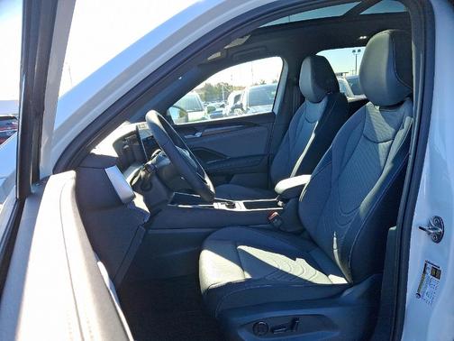 2025 Volkswagen Tiguan 2.0T SE R-Line Black