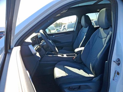 2025 Volkswagen Tiguan 2.0T SE R-Line Black