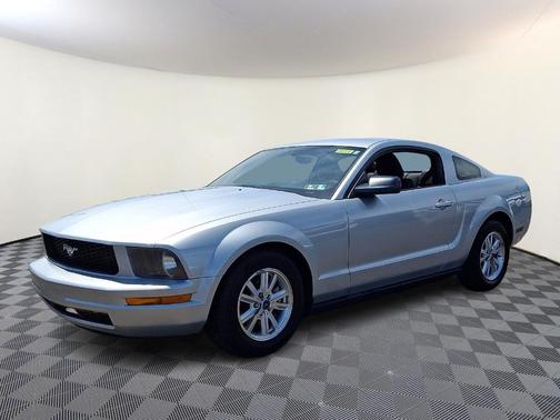 Silver Clearcoat Metallic 2008 Ford Mustang Premium