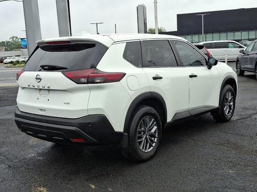 2021 Nissan Rogue S
