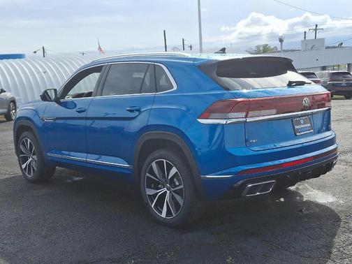 2025 Volkswagen Atlas Cross Sport 2.0T SEL Premium R-Line