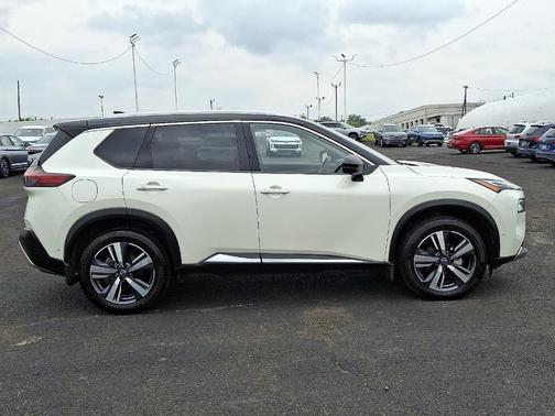2022 Nissan Rogue Platinum