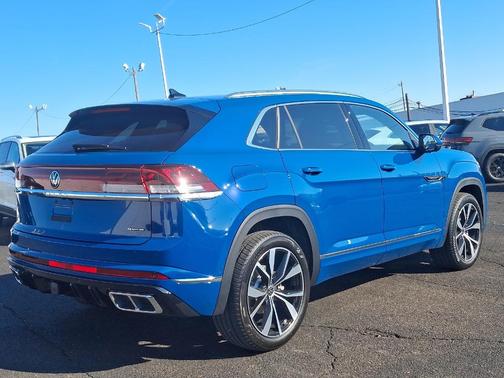 2025 Volkswagen Atlas Cross Sport 2.0T SEL Premium R-Line