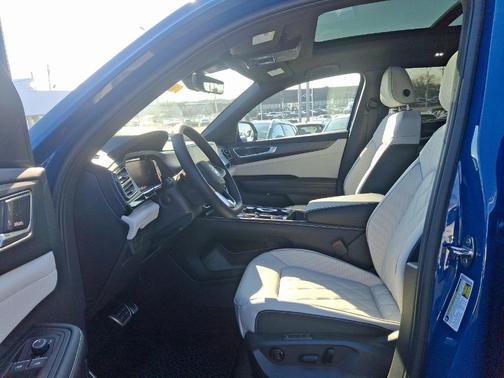 2025 Volkswagen Atlas Cross Sport 2.0T SEL Premium R-Line