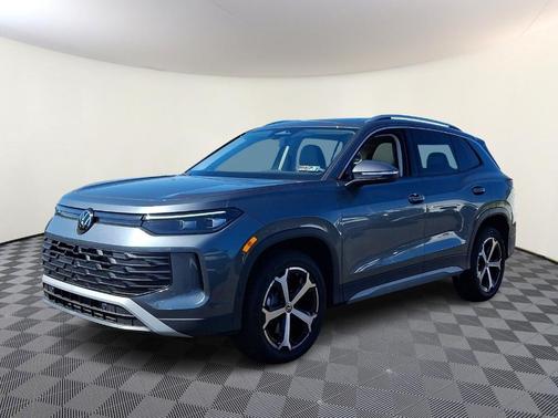 Platinum Gray Metallic 2026 Volkswagen Tiguan 2.0T SE