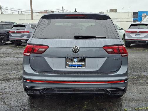 2024 Volkswagen Tiguan 2.0T SE R-Line Black