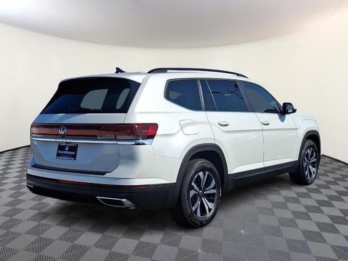 2026 Volkswagen Atlas 2.0T SE