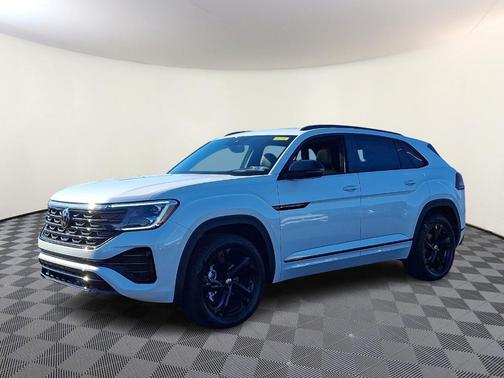 2026 Volkswagen Atlas Cross Sport 2.0T SEL R-Line Black