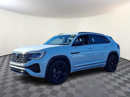 2026 Volkswagen Atlas Cross Sport 2.0T SEL R-Line Black