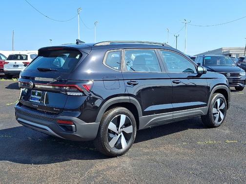 2025 Volkswagen Taos 1.5T S