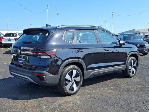2025 Volkswagen Taos 1.5T S