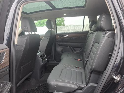 2025 Volkswagen Atlas 2.0T SEL