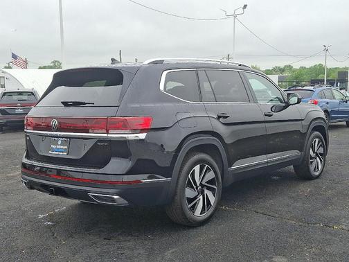 2025 Volkswagen Atlas 2.0T SEL