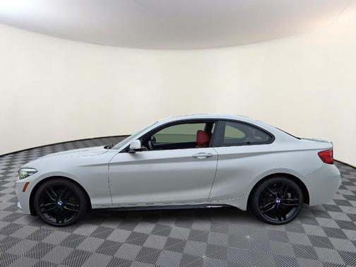 Mineral White Metallic 2018 BMW 230 i xDrive