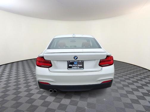 Mineral White Metallic 2018 BMW 230 i xDrive