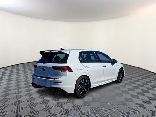 2024 Volkswagen Golf R 2.0T