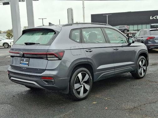 2025 Volkswagen Taos 1.5T S