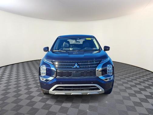 2023 Mitsubishi Outlander PHEV SE