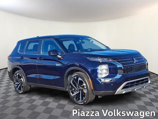 2023 Mitsubishi Outlander PHEV SE