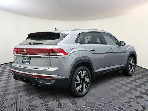 2026 Volkswagen Atlas Cross Sport 2.0T SE