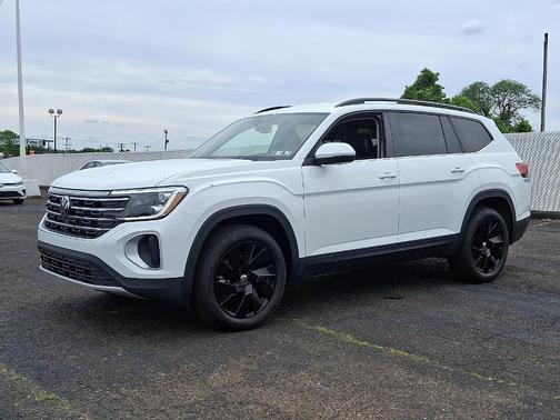 2025 Volkswagen Atlas 2.0T SE