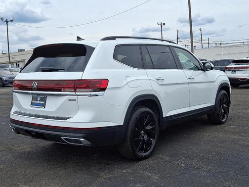 2025 Volkswagen Atlas 2.0T SE