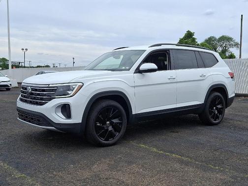 2025 Volkswagen Atlas 2.0T SE
