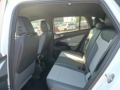 2025 Volkswagen ID.4 Pro