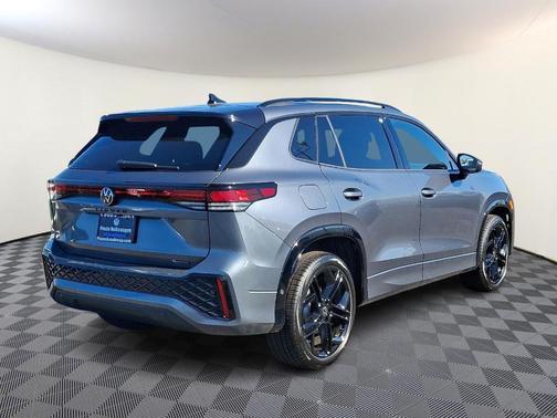 2025 Volkswagen Tiguan 2.0T SE R-Line Black