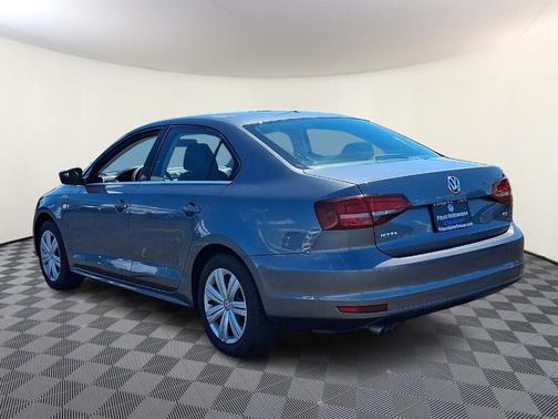 Platinum Gray Metallic 2017 Volkswagen Jetta 1.4T S