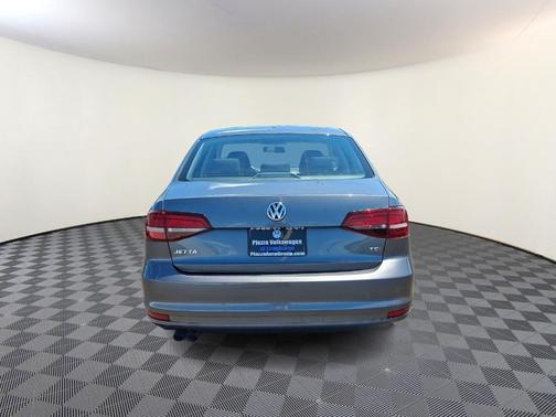 Platinum Gray Metallic 2017 Volkswagen Jetta 1.4T S