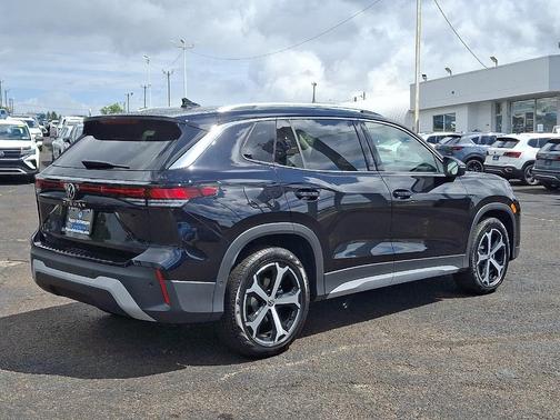 2025 Volkswagen Tiguan 2.0T SE