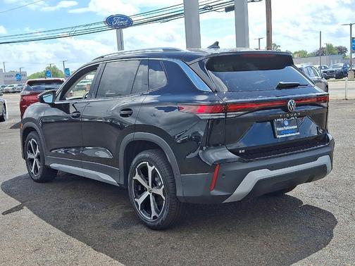 2025 Volkswagen Tiguan 2.0T SE